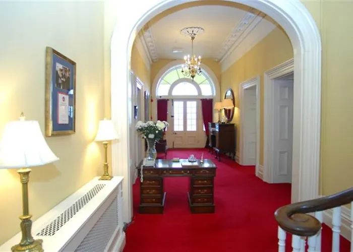 Knockeven House Hotell