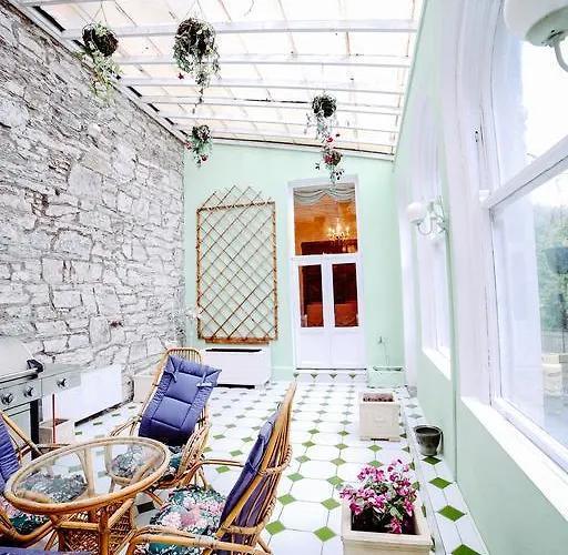 Knockeven House Hotell 5*